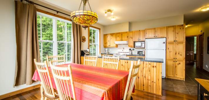 Kitchen -dining room  - Cottage for rent Charlevoix