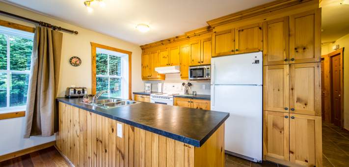Kitchen - Cottage for rent Charlevoix