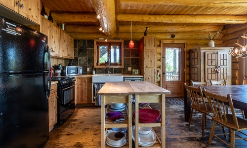 Cuisine bien équipée du chaleureux chalet à louer le Scandinave - Chalet à louer Charlevoix