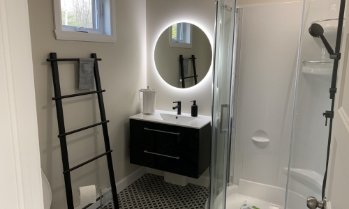 Salle de bain au rez-de-chaussée - Chalet à louer Charlevoix