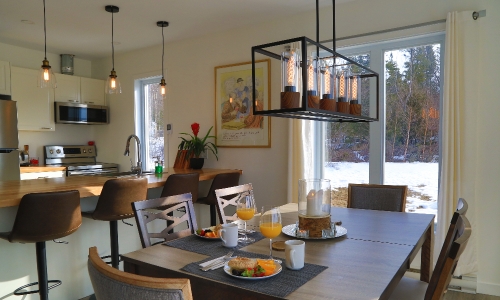 Kitchen and dinning room main floor - Cottage for rent Charlevoix