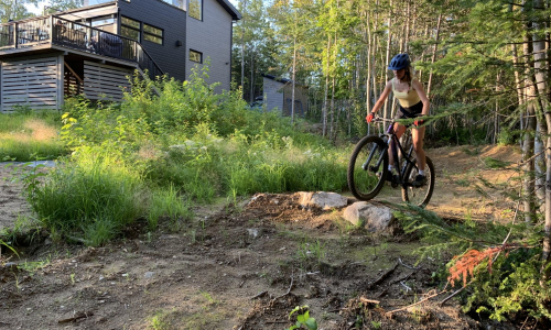 Petite jumpline à même le terrain - Chalet à louer Charlevoix