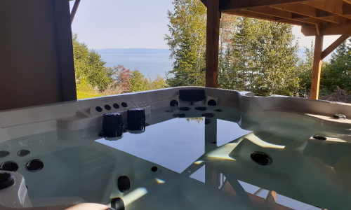Spa - Chalet à louer Charlevoix