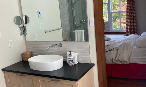 Salle de bain attenante à la chambre - Chalet à louer Charlevoix