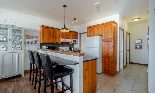 Kitchen - bottom unit - Cottage for rent Charlevoix