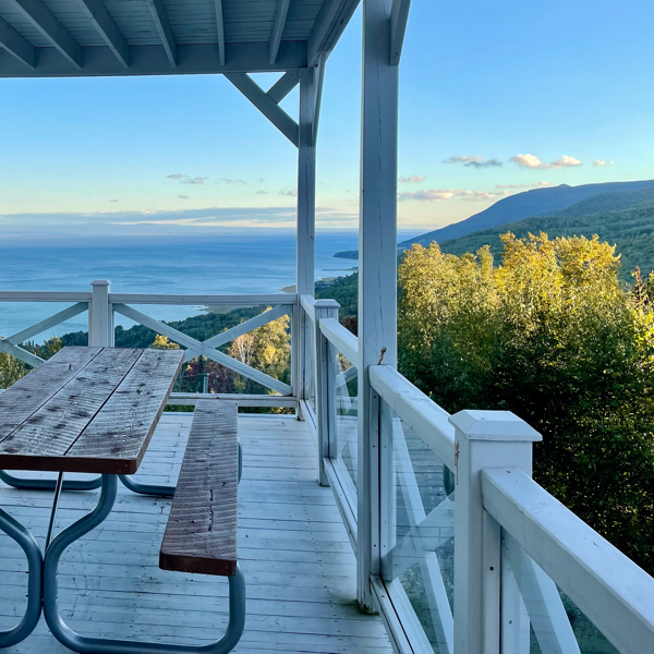 Le128 Chalet (Hot tub + BBQ) Lower Unit - Cottage for rent Charlevoix