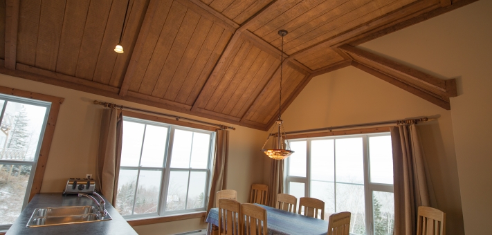 Salle à manger de ce chalet Petite-Rivière St-François - Chalet à louer Charlevoix